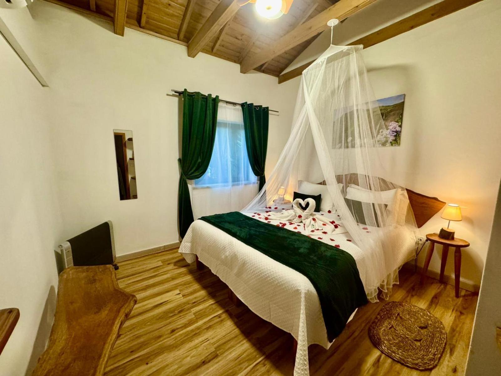 Casas Da Quinta Apartment Санта Круз да Флорес Екстериор снимка